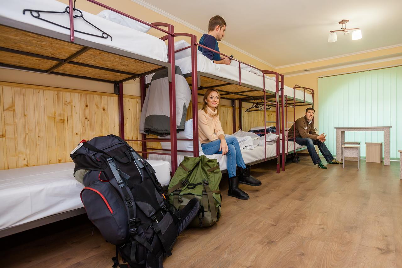 Tsentralnyi Hostel Ιβανό-Φρανκίβσκ Δωμάτιο φωτογραφία